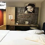 Tuyap Vip Konaklama